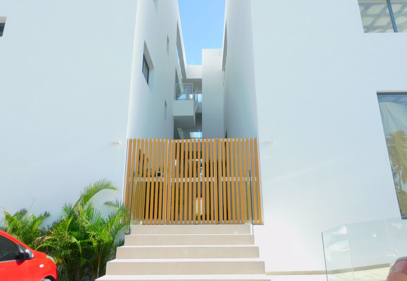 Apartamento en Bávaro - Gorgeous New condo with private picuzzi. A304