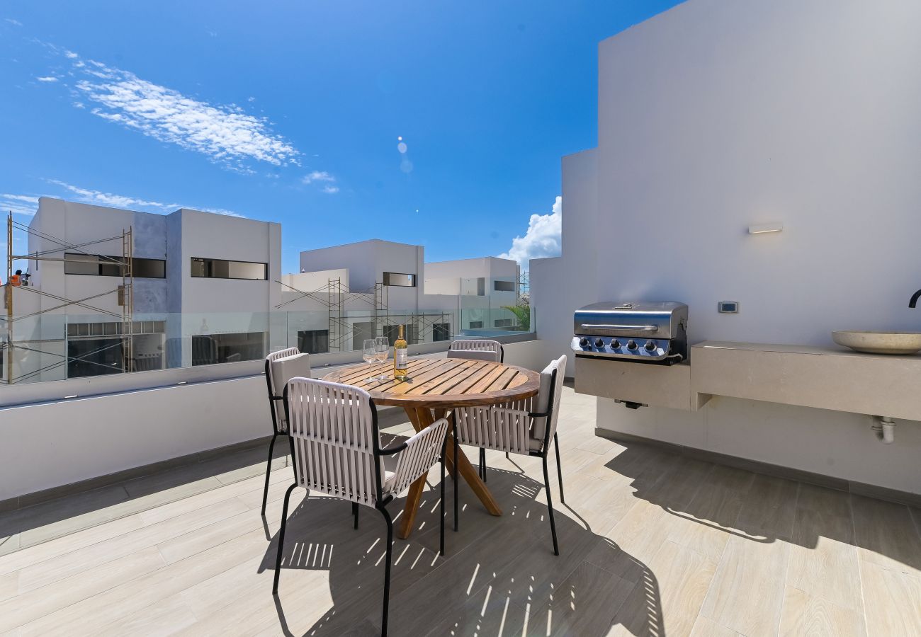 Apartamento en Bávaro - Gorgeous private roof with private picuzzi. A401 