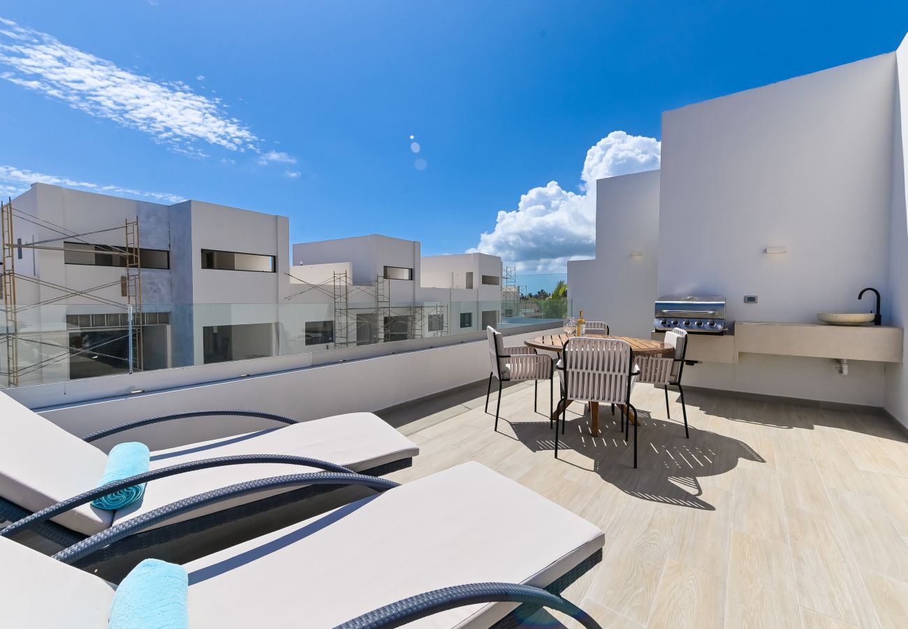 Apartamento en Bávaro - Gorgeous private roof with private picuzzi. A401 