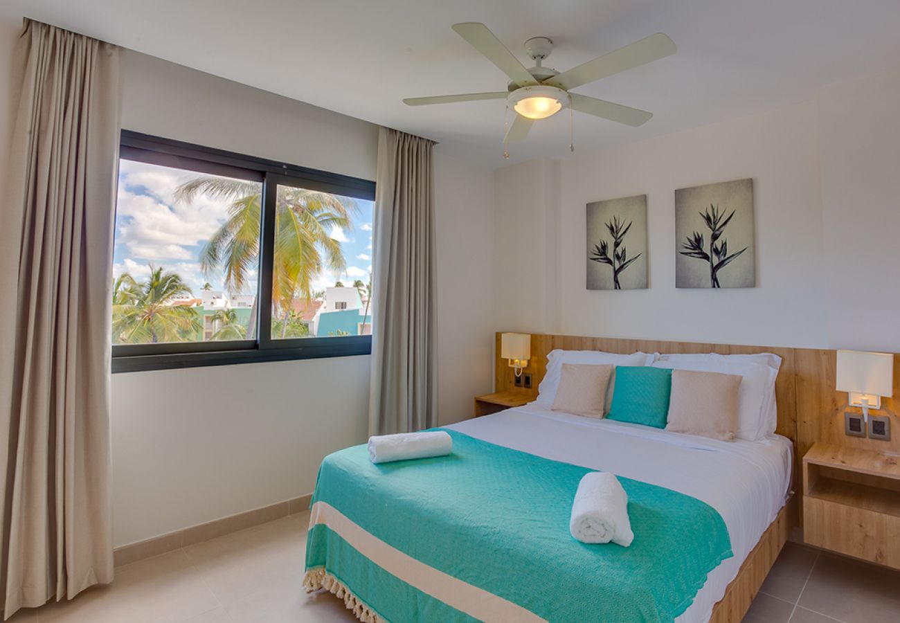 Apartamento en Bávaro - Private Picuzzi in New Penthouse Los Corales Beach. PGA405