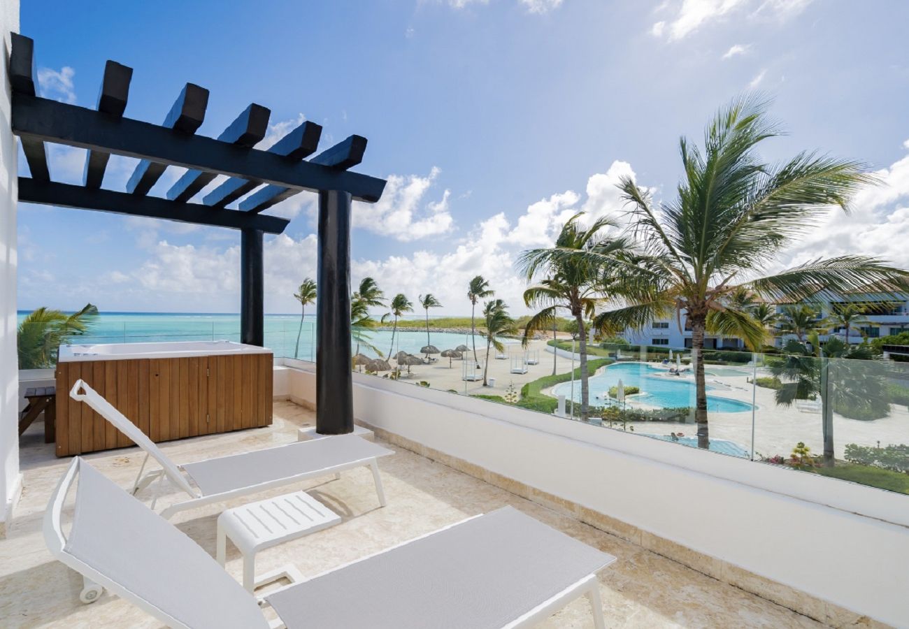 Apartamento en Punta Cana - Punta Palmera Beach Front and pool views Cap Cana